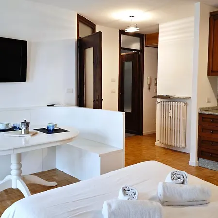 Hostdomus - Hall