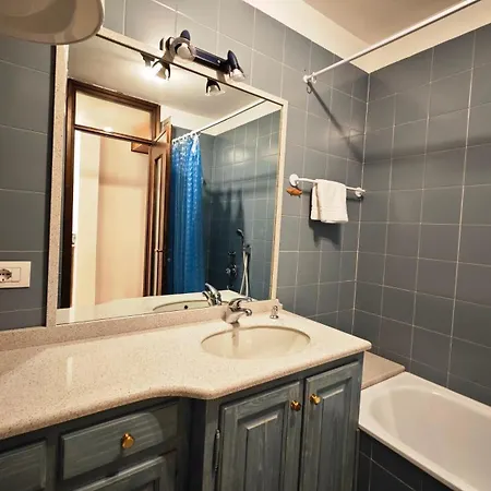 Hostdomus - Hall Апартаменты Сестриере